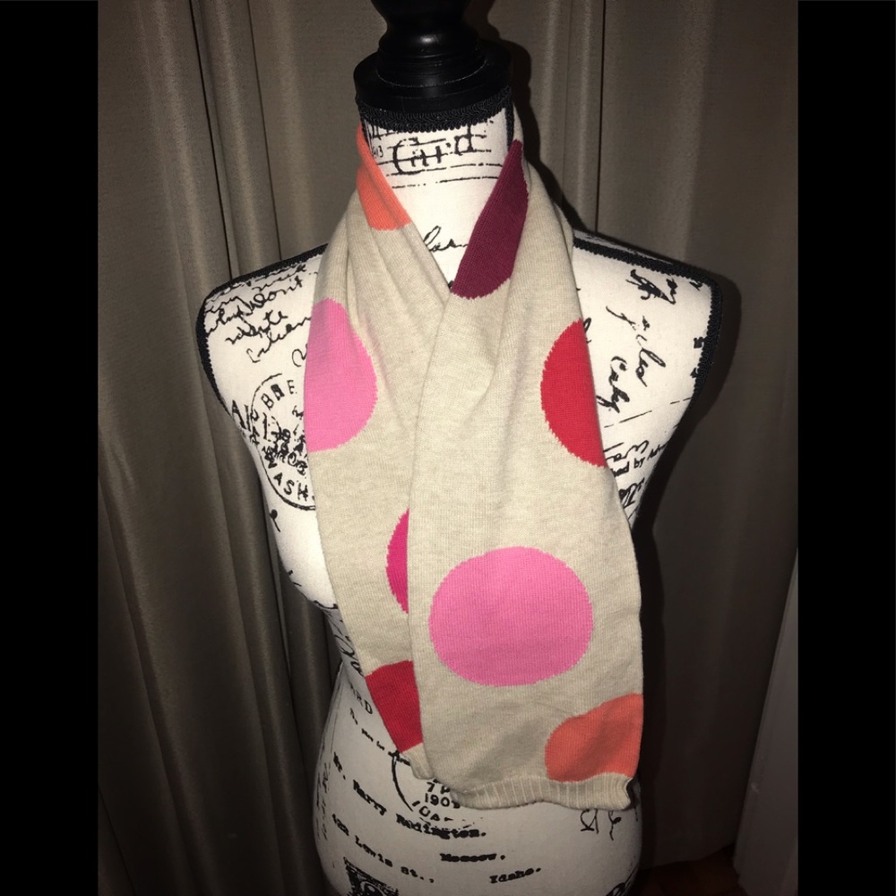 Gap Scarf